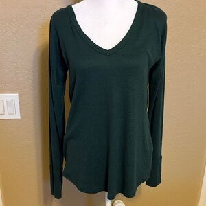 Abercrombie & Fitch Deep Green Soft and Cozy V-Neck Long Sleeve Top, Medium